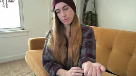 L online show from November 2025 04:40:02 PM