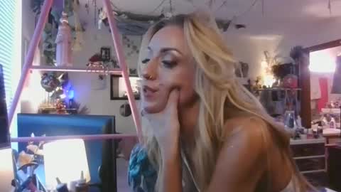 Snapshot of lilithohfish chatting on September 2025 01:48:02 PM Lilithohfish online show from September 2025 01:48:02 PM
