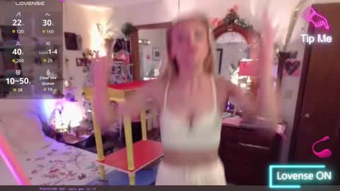 Snapshot of lilithohfish chatting on October 2025 12:24:02 PM Lilithohfish online show from October 2025 12:24:02 PM