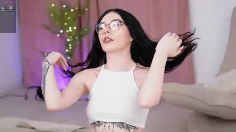 Snapshot of lilithpixie chatting on July 2026 06:32:02 PM lilithpixie online show from July 2026 06:32:02 PM