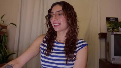 Snapshot of lilithrose_b chatting on May 2026 04:41:02 AM Lele online show from May 2026 04:41:02 AM