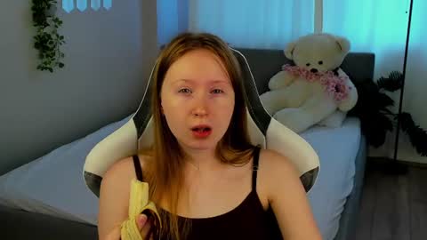  Lili Tiny  GMT2 3-10AM  MonTueWedThuSat online show from August 2026 03:32:02 AM