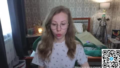 Snapshot of lill_mary chatting on April 2026 02:27:02 AM Maria online show from April 2026 02:27:02 AM