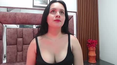 Lilly  online show from September 2025 06:43:02 PM