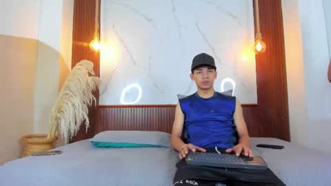 lillian_lee1 online show from June 2026 05:47:01 PM