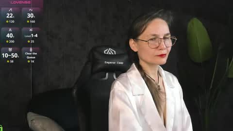 Snapshot of lillian_white1 chatting on June 2026 12:57:02 AM lillian_white1 online show from June 2026 12:57:02 AM