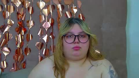 LillianHaig online show from February 2026 07:10:02 PM