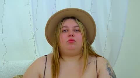 LillianHaig online show from February 2026 06:48:01 PM