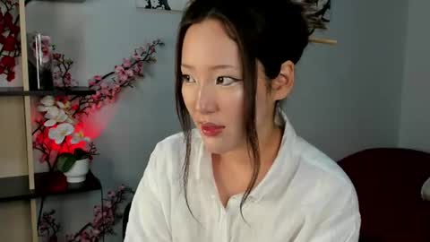 Snapshot of lillie_sun chatting on June 2026 10:01:01 PM lillie_sun online show from June 2026 10:01:01 PM