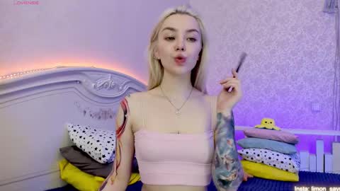 LilliMoore online show from January 2025 11:53:02 PM