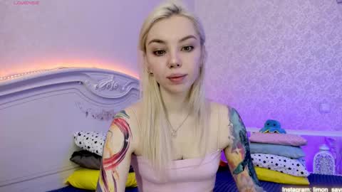 LilliMoore online show from January 2025 12:12:01 AM