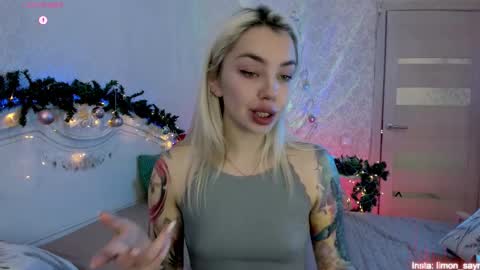 LilliMoore online show from December 2025 01:55:01 AM