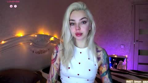 LilliMoore online show from February 2026 11:01:01 PM