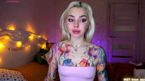 LilliMoore online show from April 2026 12:02:02 AM