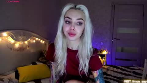 Snapshot of lillimooore chatting on July 2026 11:21:02 PM LilliMoore online show from July 2026 11:21:02 PM