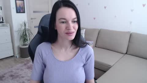 Snapshot of lilliyves chatting on April 2026 09:51:02 AM lilliyves online show from April 2026 09:51:02 AM