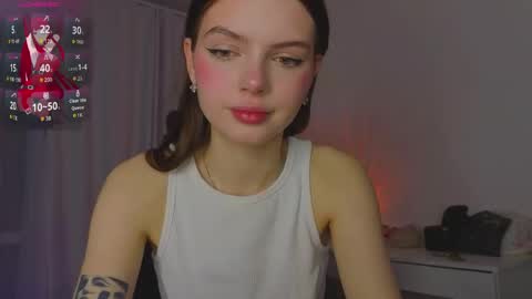 Snapshot of lillly_meow_ chatting on April 2026 08:09:02 PM Lilia online show from April 2026 08:09:02 PM