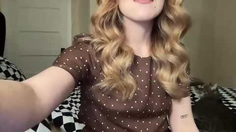 Snapshot of lilly_adams88 chatting on June 2026 02:45:02 AM lilly_adams88 online show from June 2026 02:45:02 AM