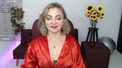 Snapshot of lilly_milf chatting on April 2026 03:10:02 PM Lilly online show from April 2026 03:10:02 PM
