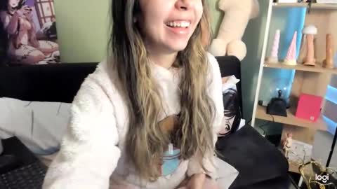 Snapshot of lilly_sweet02 chatting on February 2026 10:57:02 PM lilly_sweet02 online show from February 2026 10:57:02 PM