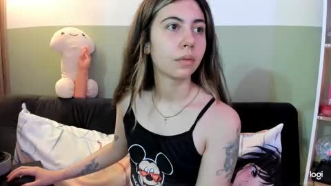 Snapshot of lilly_sweet02 chatting on February 2026 10:58:01 PM lilly_sweet02 online show from February 2026 10:58:01 PM