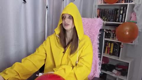 LillyFan X online show from October 2025 05:11:02 AM