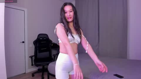 Snapshot of lillymighty chatting on May 2026 05:22:02 PM Lilly online show from May 2026 05:22:02 PM