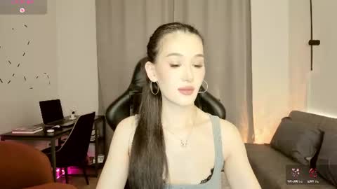 Snapshot of lillymighty chatting on July 2026 05:34:01 PM Lilly online show from July 2026 05:34:01 PM