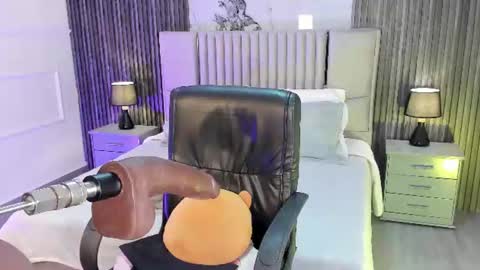 Lilly Ortiz online show from July 2026 07:26:02 PM