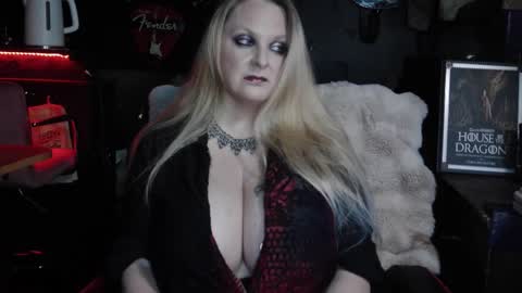 Snapshot of lillyth chatting on January 2026 06:26:02 AM Lillyth Eden online show from January 2026 06:26:02 AM