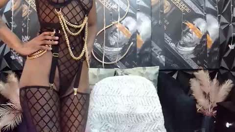 lilmissbaddiexxx online show from October 2025 08:20:01 PM