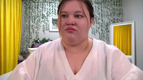 Snapshot of lilolewins chatting on December 2024 04:30:01 PM LiloLewins online show from December 2024 04:30:01 PM