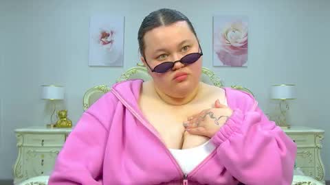 Snapshot of lilolewins chatting on January 2025 09:48:02 AM LiloLewins online show from January 2025 09:48:02 AM