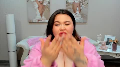 Snapshot of lilolewins chatting on January 2025 03:59:01 AM LiloLewins online show from January 2025 03:59:01 AM