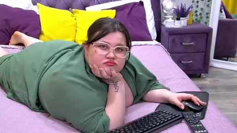 Snapshot of lilolewins chatting on January 2025 04:26:01 PM LiloLewins online show from January 2025 04:26:01 PM