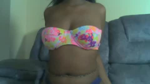 Snapshot of lilpretty16 chatting on June 2026 01:41:02 AM lilpretty16 online show from June 2026 01:41:02 AM