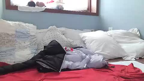 Snapshot of lilrosiedoll chatting on February 2025 05:29:01 PM Lilrosiedoll online show from February 2025 05:29:01 PM