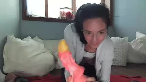 Snapshot of lilrosiedoll chatting on October 2025 04:25:02 PM Lilrosiedoll online show from October 2025 04:25:02 PM