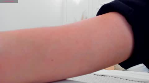 Lilu online show from April 2026 12:28:02 PM