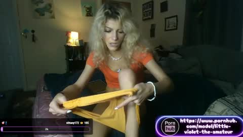 Snapshot of lilvioletxxx chatting on May 2026 12:38:01 AM Little Violet online show from May 2026 12:38:01 AM