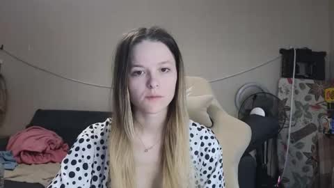 lily_and_jake online show from December 2025 03:45:02 AM