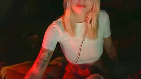 Snapshot of lily_angel777 chatting on January 2026 08:25:02 PM lily_angel777 online show from January 2026 08:25:02 PM