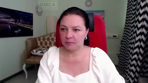 Snapshot of lily_flower7_ chatting on May 2026 04:19:01 AM Lily online show from May 2026 04:19:01 AM