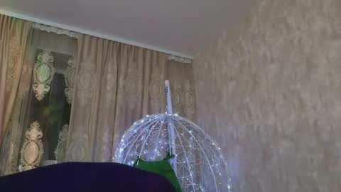 Snapshot of lily_foster_ chatting on June 2026 07:31:01 PM Lily online show from June 2026 07:31:01 PM