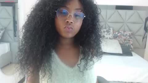 Snapshot of lily_mendoza chatting on June 2026 07:46:01 PM lily_mendoza online show from June 2026 07:46:01 PM