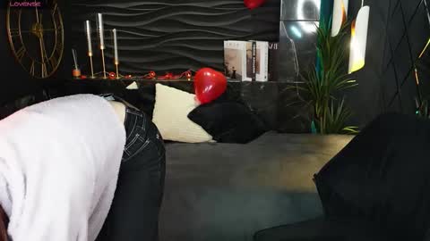 Lily online show from February 2026 07:12:01 AM