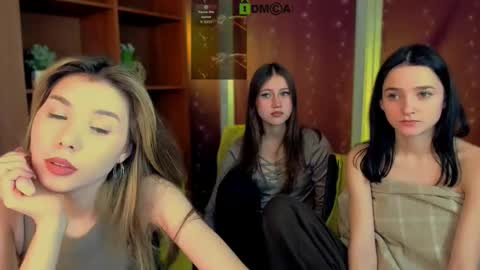 Lily online show from March 2026 07:50:01 PM