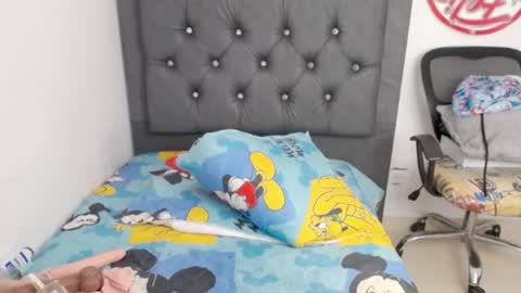 Lily Roberts online show from June 2026 09:53:02 PM