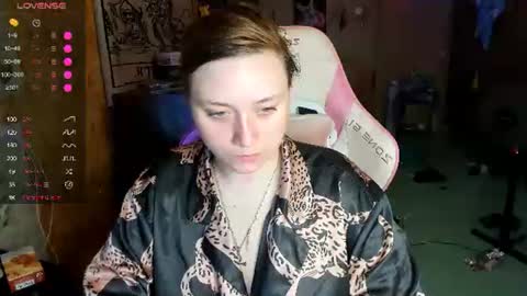 Snapshot of lily_shamy chatting on July 2026 05:50:02 PM Alice online show from July 2026 05:50:02 PM