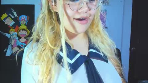 Snapshot of lily_stone04 chatting on June 2026 09:44:02 AM lily_stone04 online show from June 2026 09:44:02 AM